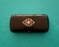 ANTIKES ETUI MIT METALLVERZIERUNG, FÜR ZIGARREN ?
