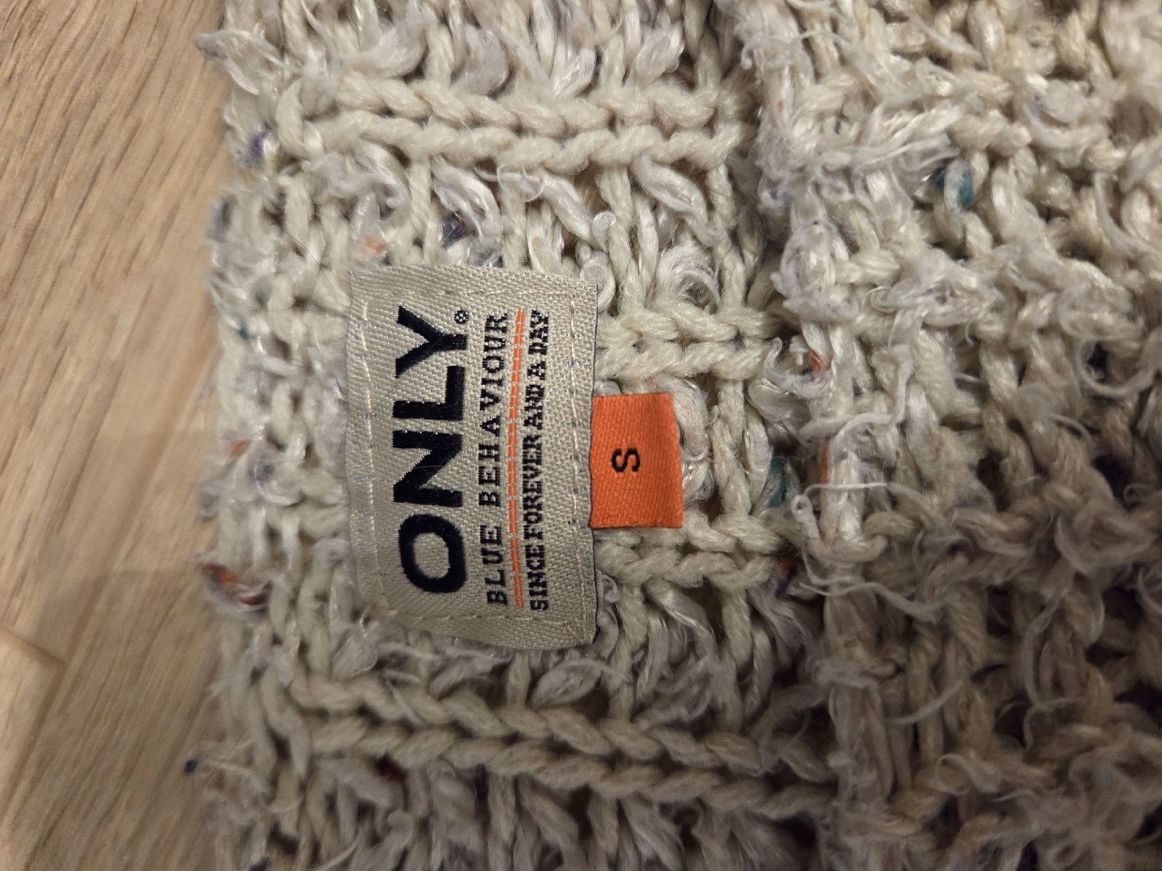 Only Pulls & Sweat-shirts: Strickpullover von ONLY, Grösse S – D'occasion à Dättwil AG par Mafalda007 1