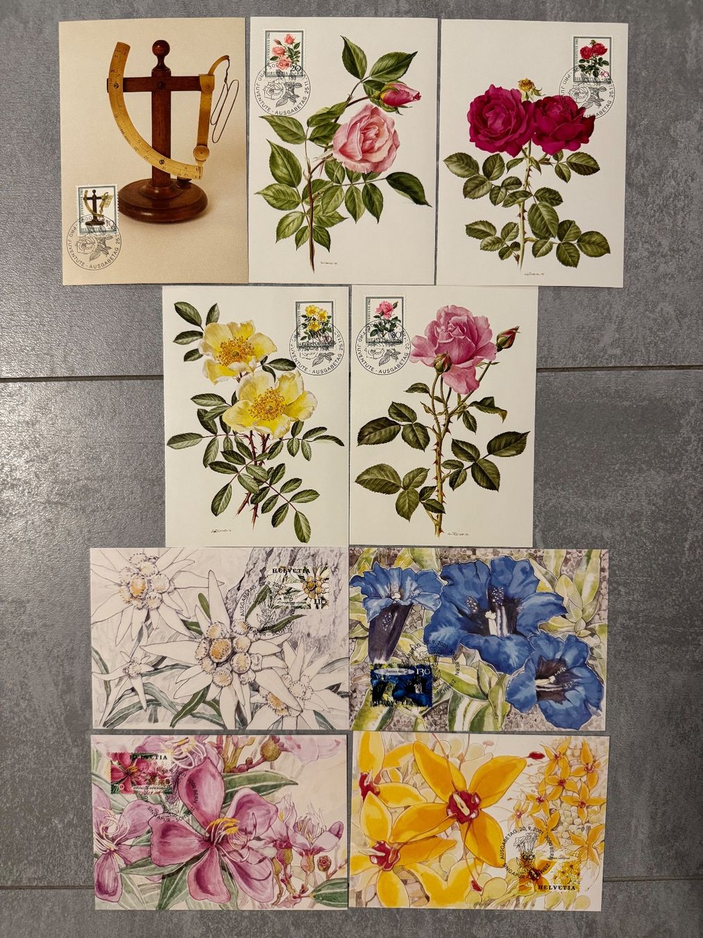 Tutti i francobolli: FDC Maximumkarten Rosen Pro Juventute 1982 und Blumen 2001 – Usato da Fieschertal venduto da REZELL