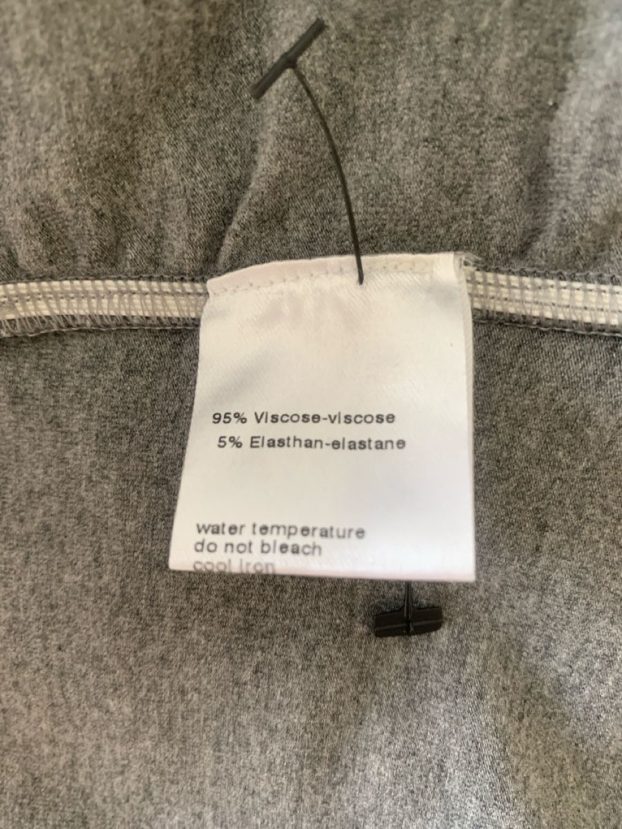 Akris Pullover & Sweatshirts: AKRIS: exklusiver, geraffter grauer Rollkragen-Pullover, 38 – Neu (gemäss Beschreibung) aus Luzern von paulablue 8