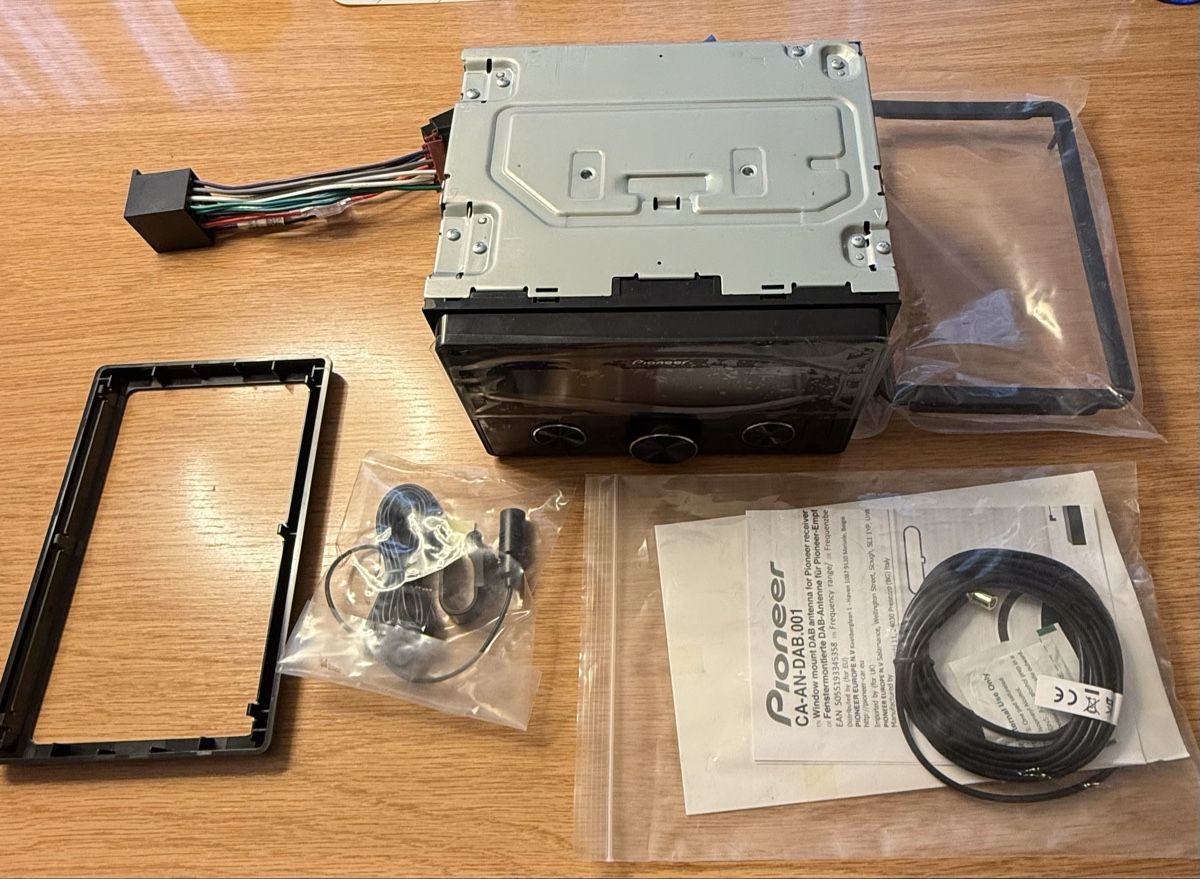 Pioneer Radio: Pioneer 2DIN MP3 DAB USB CD Bluetooth Autoradio – Nuovo (secondo la descrizione) da Schlatt ZH venduto da yan_nw72