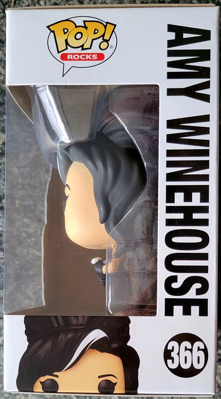 Funko Figuren: Funko Pop  Amy Winehouse  Back to Black – Neu und originalverpackt aus Montet (Glâne) von KOADA 2