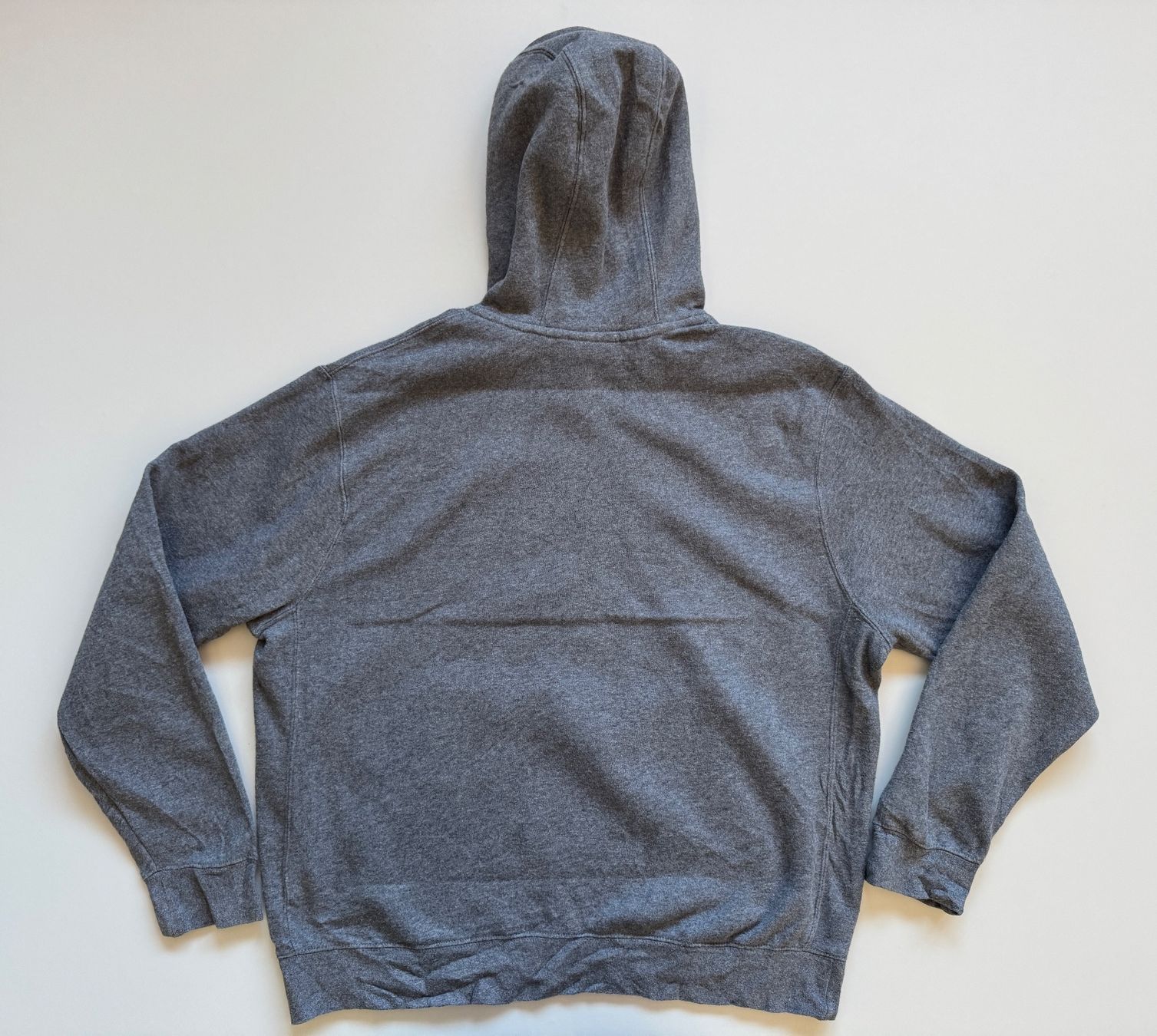 Nike Pullover & Sweatshirts: Nike Sweatshirt hoodie pullover MEN Sz M embroidered logo – Gebraucht aus Neuchâtel von _Easy_to_Find_ 6