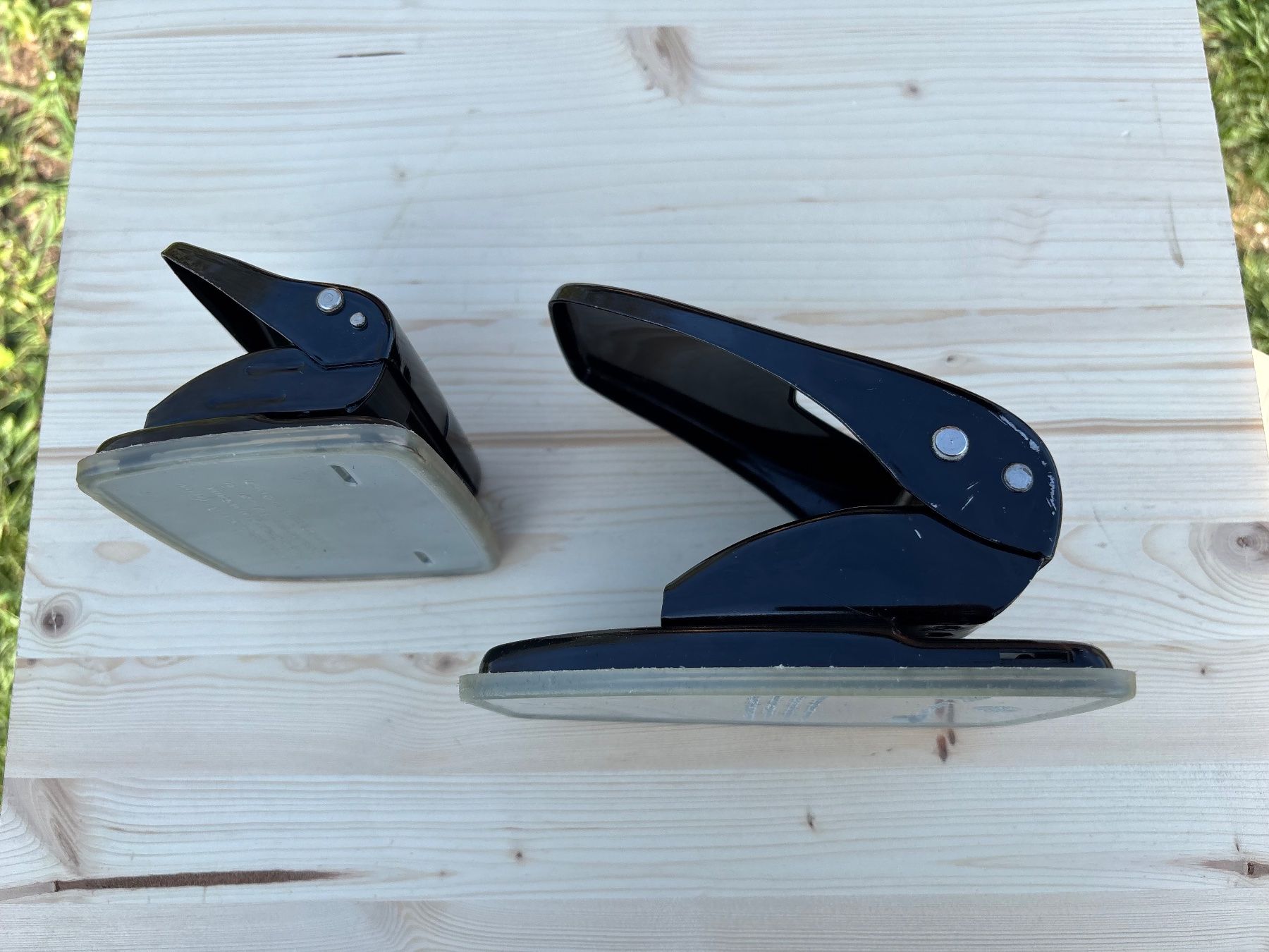 Leitz Tous les outils: 2 schöne alte Leitz Locher – D'occasion à Feldbach par Olive1 2