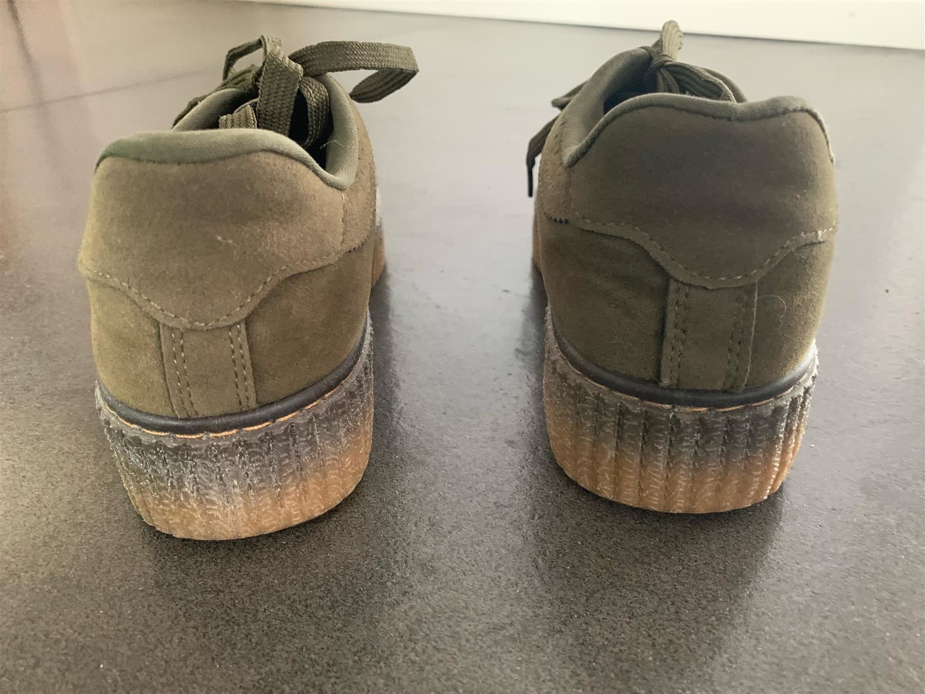 Scarpe da donna: Schuhe olivgrün "Destiny" Grösse 37 – Usato da Fribourg venduto da tschjoly 5