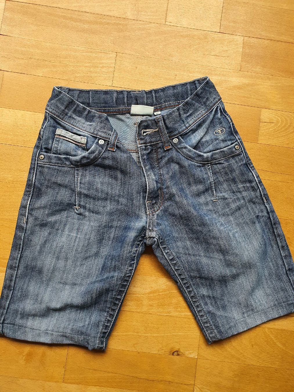 Tom Tailor Pantaloni: Tom Tailor Kurze Hose Gr.M – Usato da Zürich venduto da slvgen