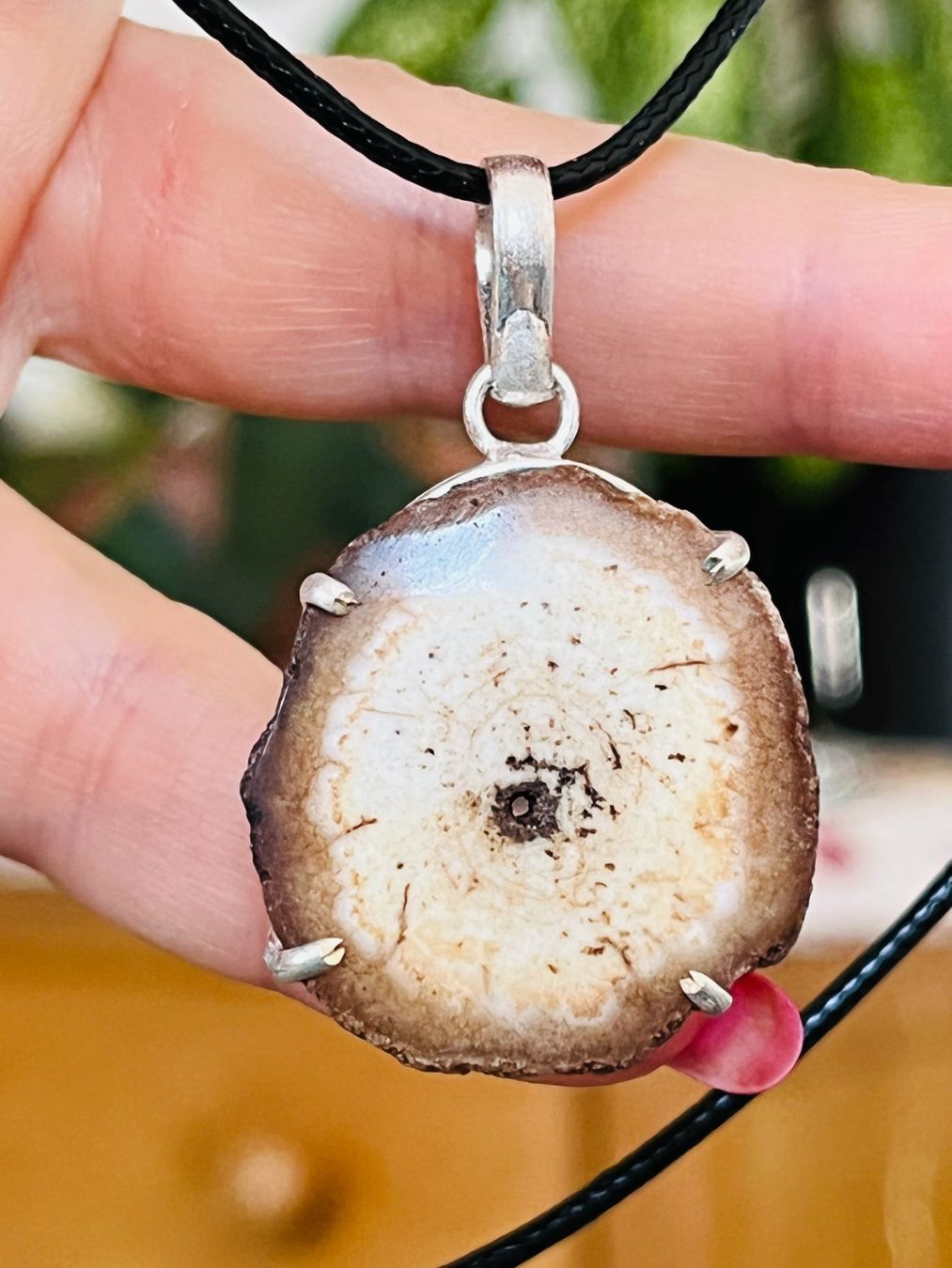 Catenine: Solar Quartz Druzy Ethenic Jewelry – Nuovo e nell'imballaggio originale da Genève venduto da AGBERG 1