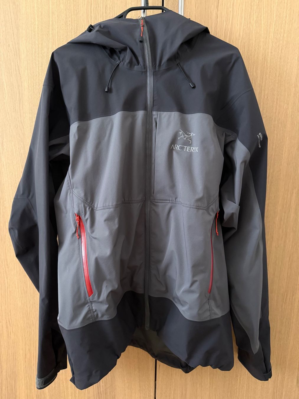 Arcteryx Vestes: Arc’teryx Alpha Comp Hoody – D'occasion à Zürich par cor_y65j 1