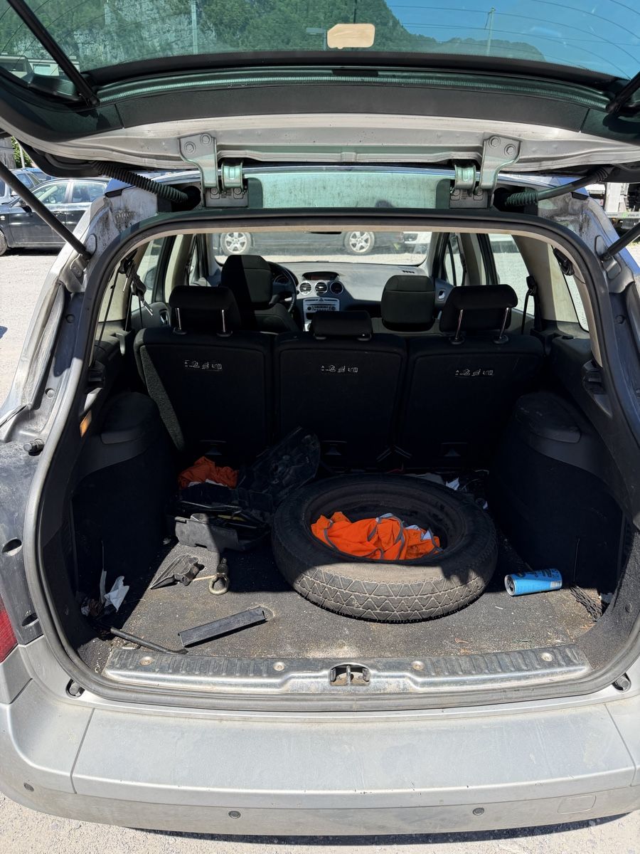 Peugeot Automobili: Peugeot 308 1.6 Diesel 2010 – Usato da Mollis venduto da BSL10 6