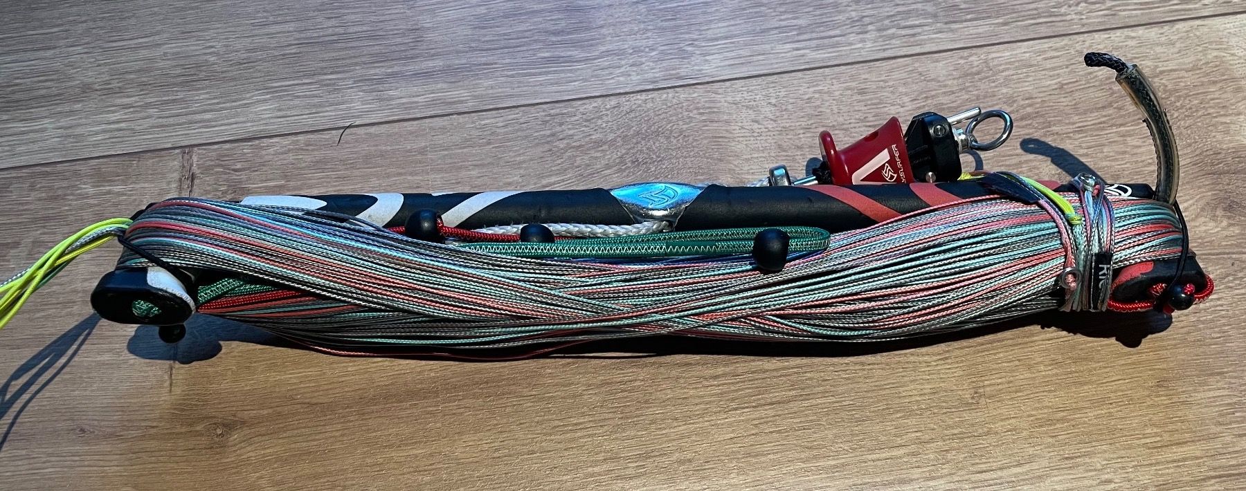 Flysurfer Aquilone: FLYSURFER Speed4 Deluxe Edition – Nuovo (secondo la descrizione) da Schlatt ZH venduto da Typhoon01 5