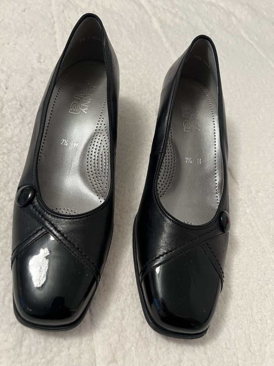 Damenschuhe: NEU**JEANNY SCHUHE Gr. 40**SUPER ALS GESCHENK*** – Neu und originalverpackt aus Zürich von Ceca52