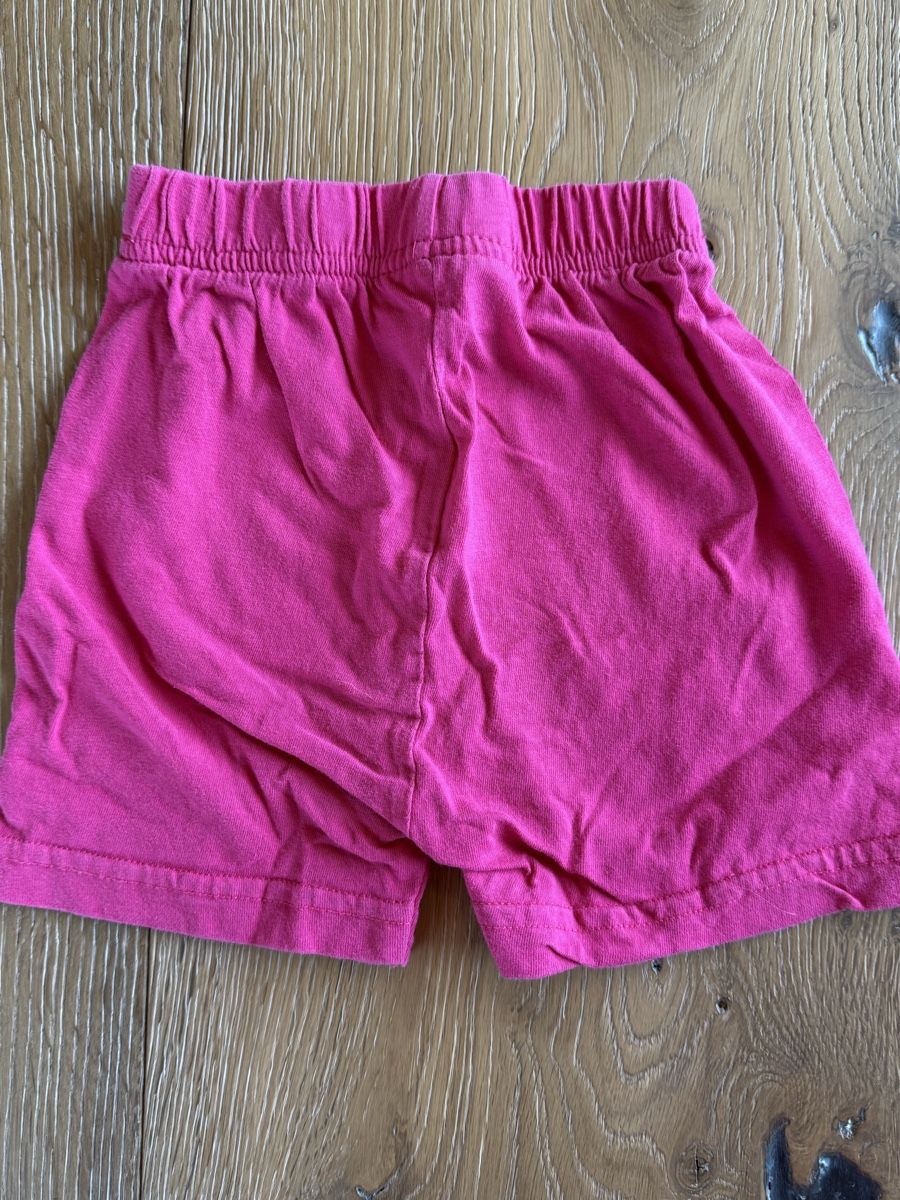 Pantaloni: Pinke kurze Hose Grösse 74 – Usato da Pragg-Jenaz venduto da gobrist 1