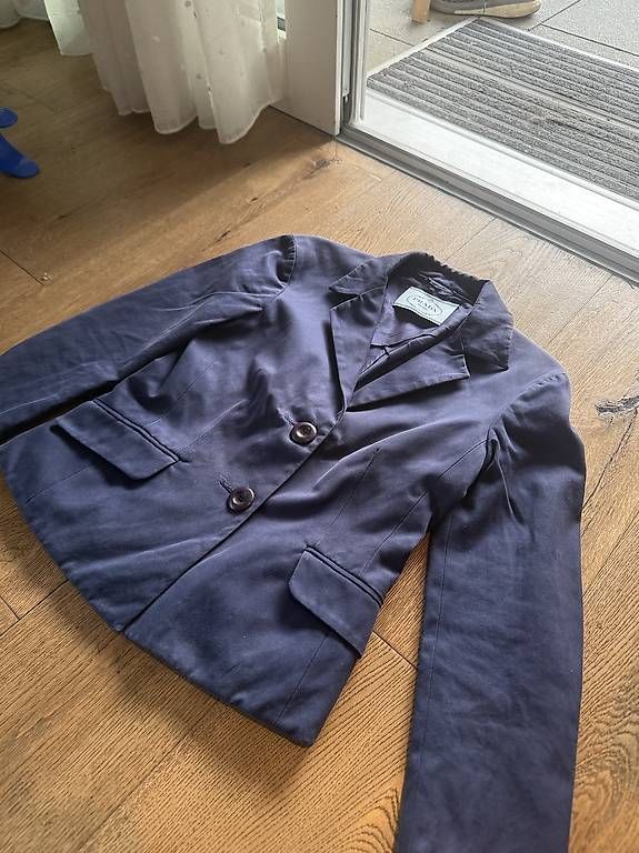 Giacche: Prada Blazer Damen Navy Blue – Usato da Möriken AG venduto da nil_hmm8 1