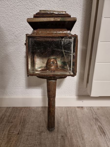 Lampade: Antike  Einheitslampe Kutschenlaterne – Usato da Niederuzwil venduto da Jamy3