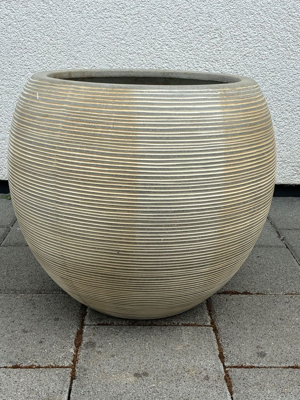 Vasi per fiori: Blumenpflanztopf gross, Durchmesser 50cm – Usato da Frick venduto da sandra037