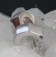 KLEINE OHRRINGE HALBCREOLEN IN 925 SILBER