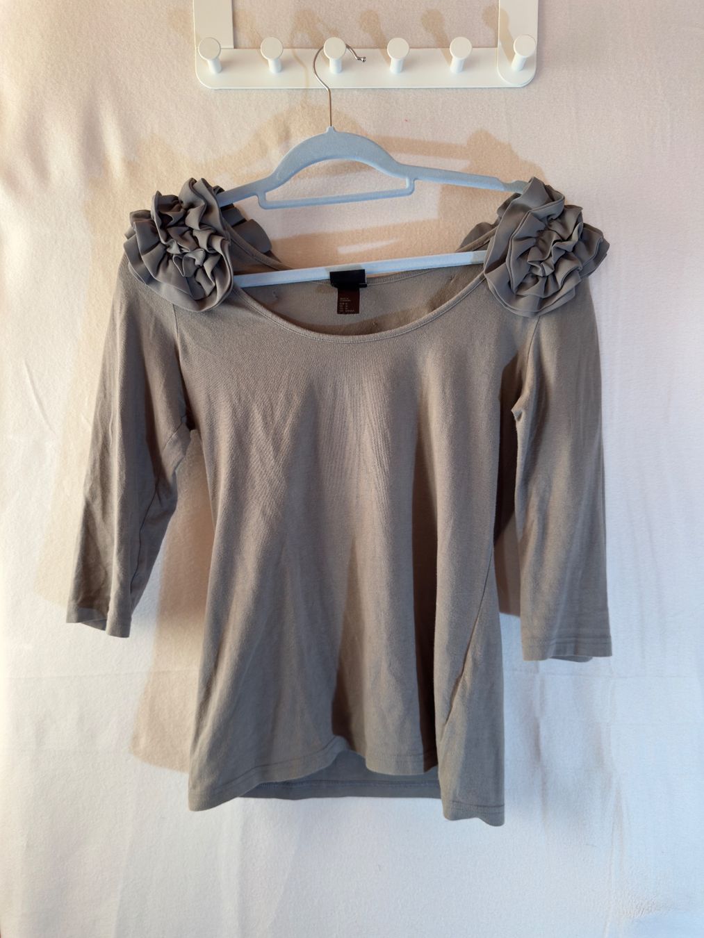 H&M Top: Ausgefallenes Top von H&M Gr. M – Usato da Grosswangen venduto da SALE_SALE_SALE 1