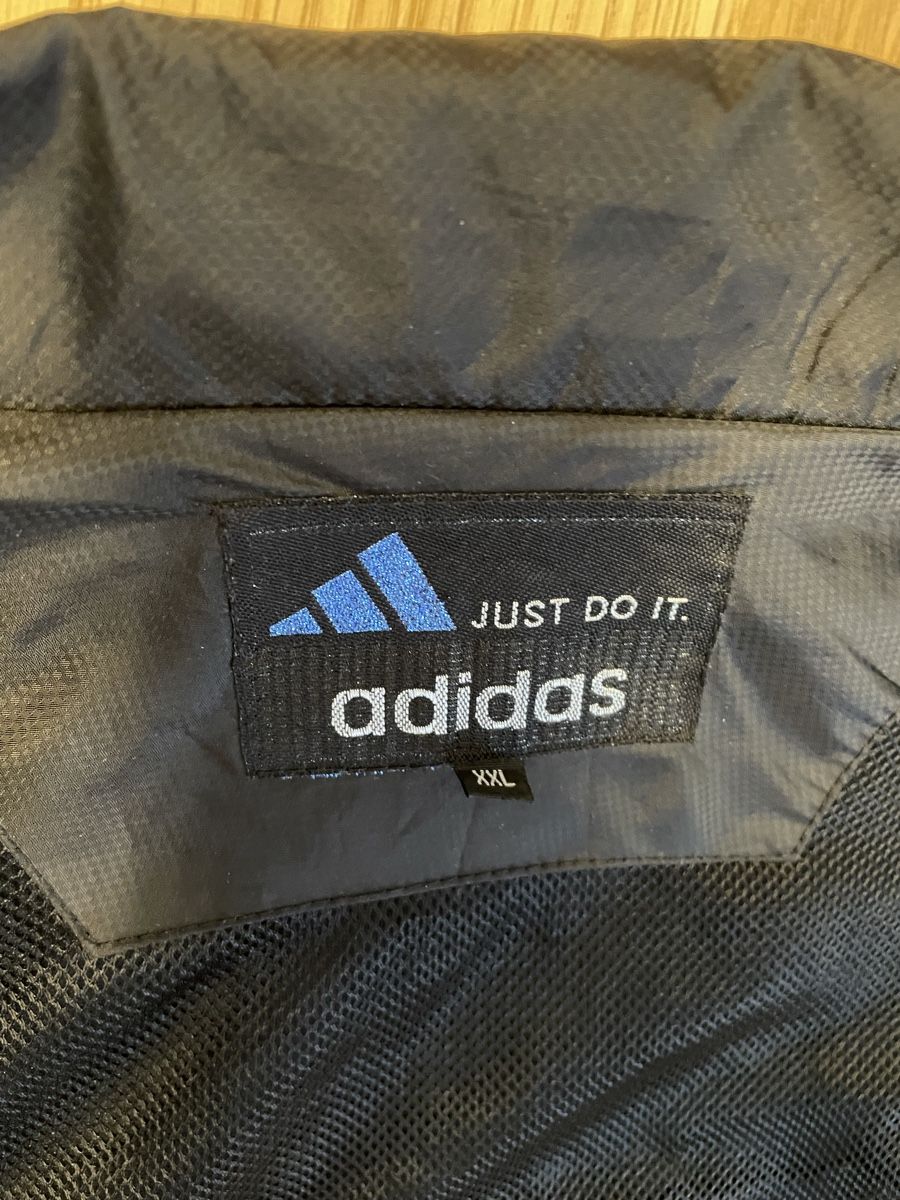 Adidas Giacche: Adidas Jacke, Sport oder Übergang – Usato da Lenggenwil venduto da mai_2m5q 4