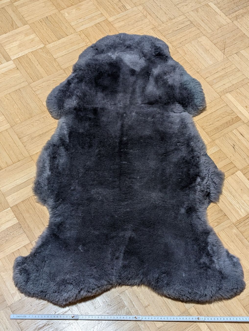 Coperte: Echtes Schaffell grau – Nuovo (secondo la descrizione) da Buchs ZH venduto da rol_tn8h 1