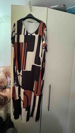 Kleid gemustert kurzarm Grösse xxL 3 neuwertig