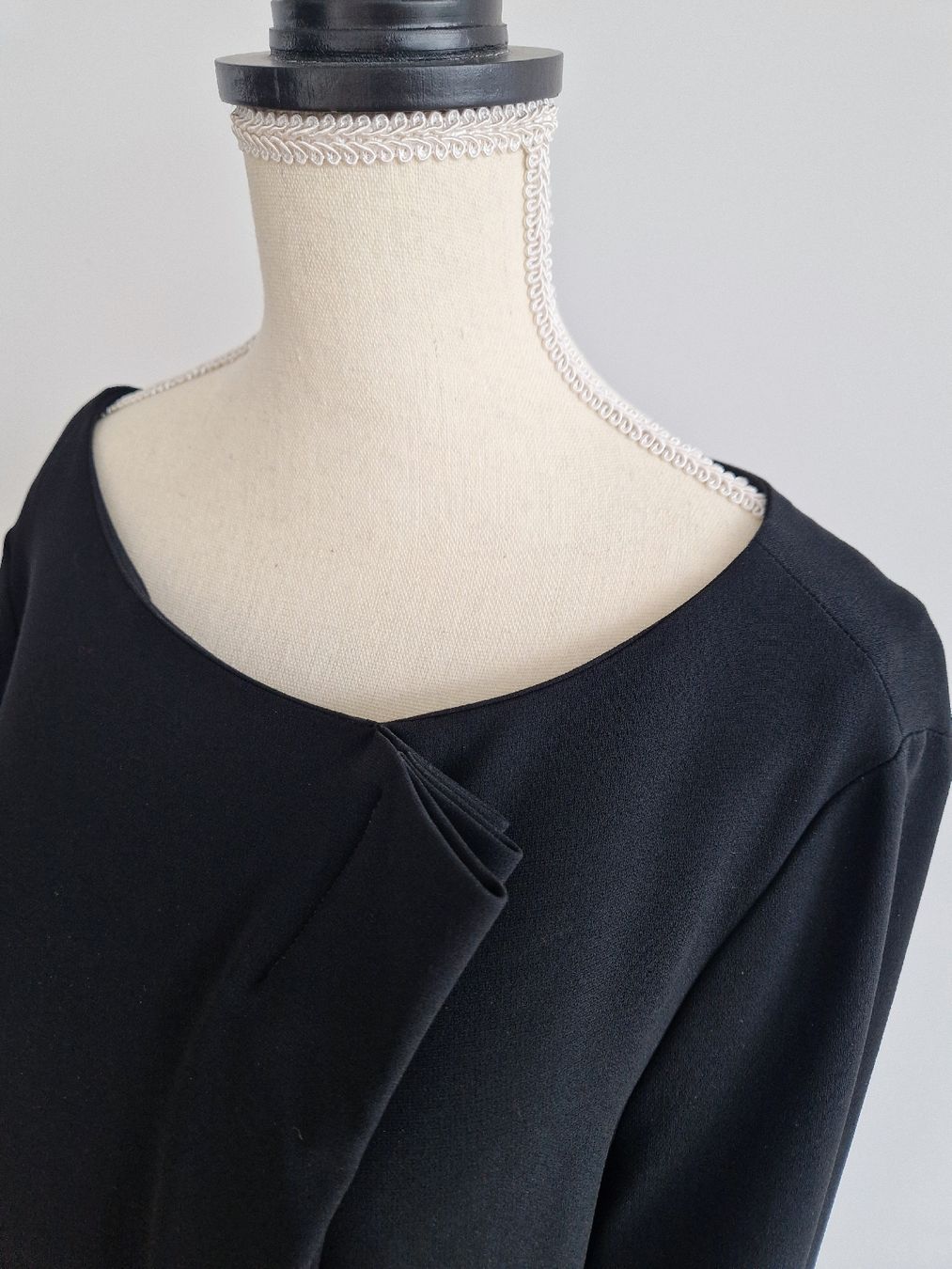 Max Mara Vestiti: MAX MARA Kleid Schwarz Gr.M/L – Nuovo (secondo la descrizione) da Horgen venduto da akkohappyshopping 3