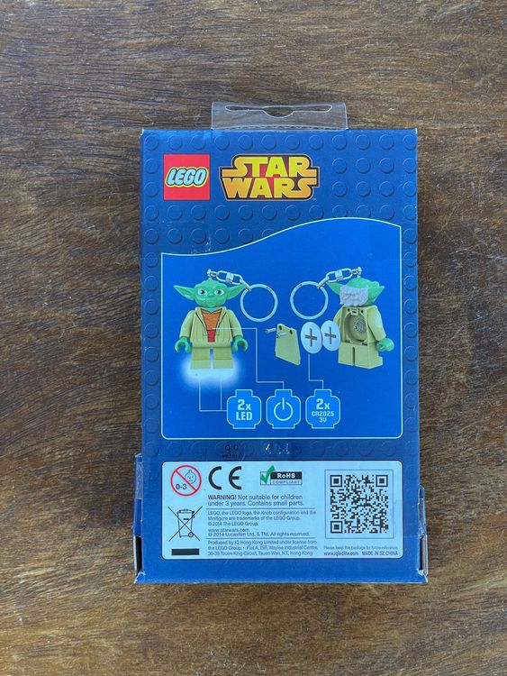 Star Wars Portachiavi: Lego Yoda Key Ring Lamp NEW – Nuovo e nell'imballaggio originale da Lausanne venduto da Cydre 1