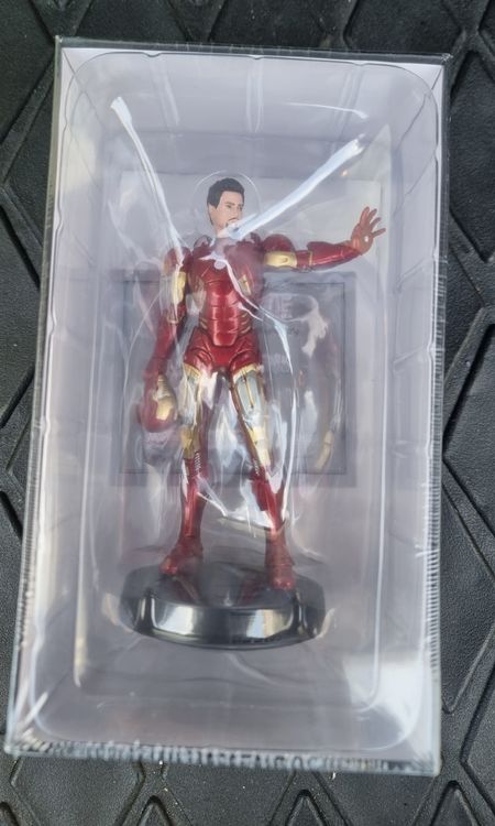Costume Captain Marvel - Tìm hiểu và Khám Phá