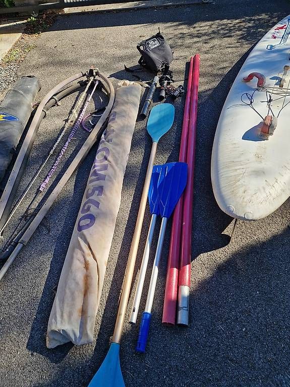 Tavole da surf e di nuoto: Kit de planche à voile. – Usato da Genthod venduto da sol_pl8m 1