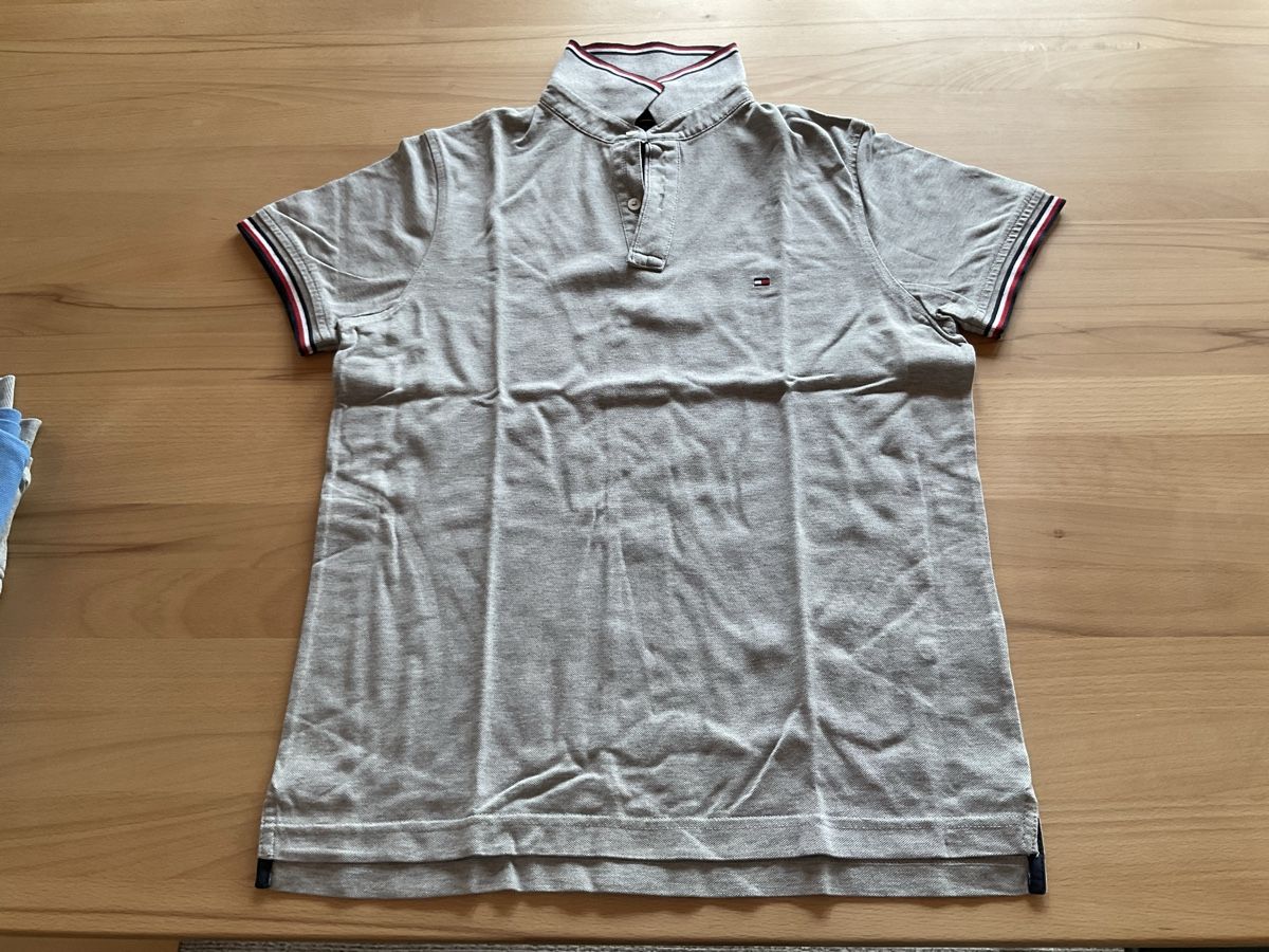 Tommy Hilfiger Magliette Polo: Original Tommy Hilfiger Poloshirt Gr. M / grau – Usato da Schinznach Dorf venduto da Balz1968