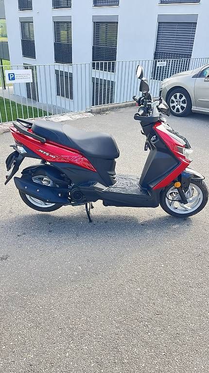 Scooter: SYM Jet 4 RX 50cc  1600 km  État impeccable – Usato da Fribourg venduto da cli_l5dy