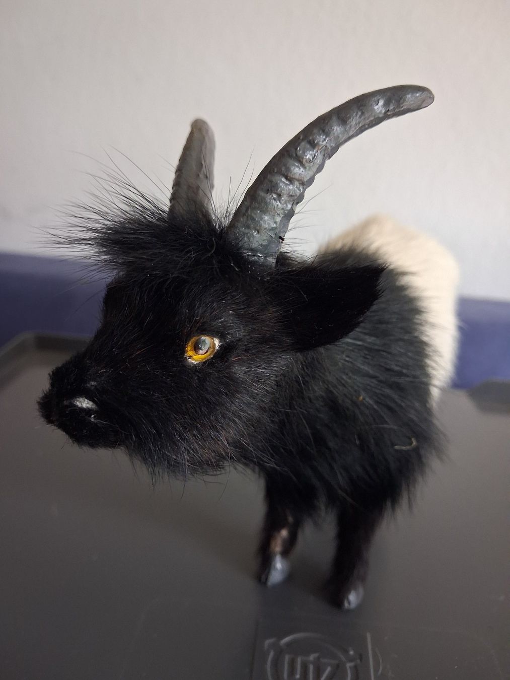 Statuette: Geissen Tierminiatur – Usato da Zürich venduto da rald 1
