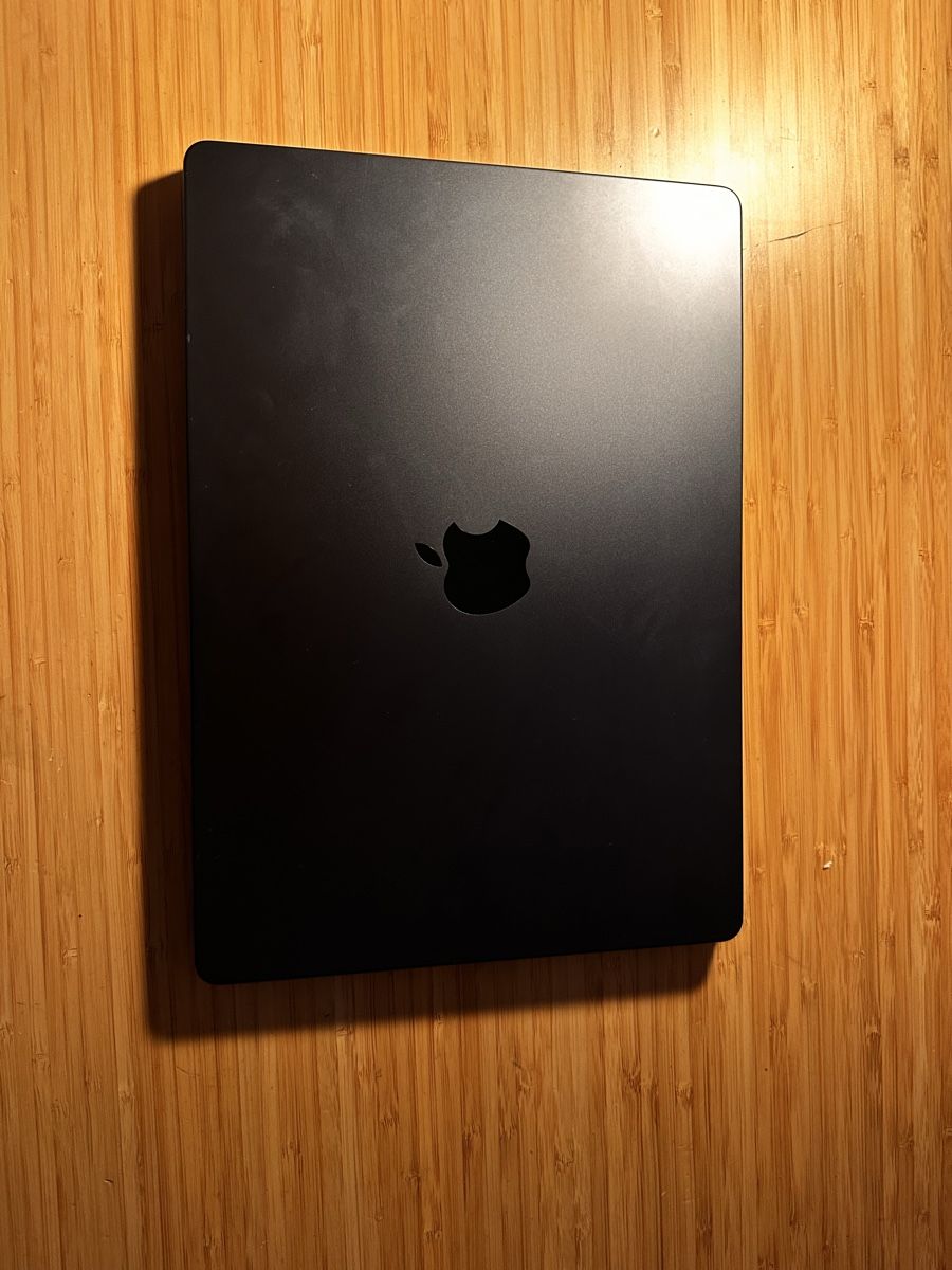 Apple Notebooks: MacBook Pro M5 + Magic Mouse  – Neu (gemäss Beschreibung) aus Zürich von mathias.zh 1