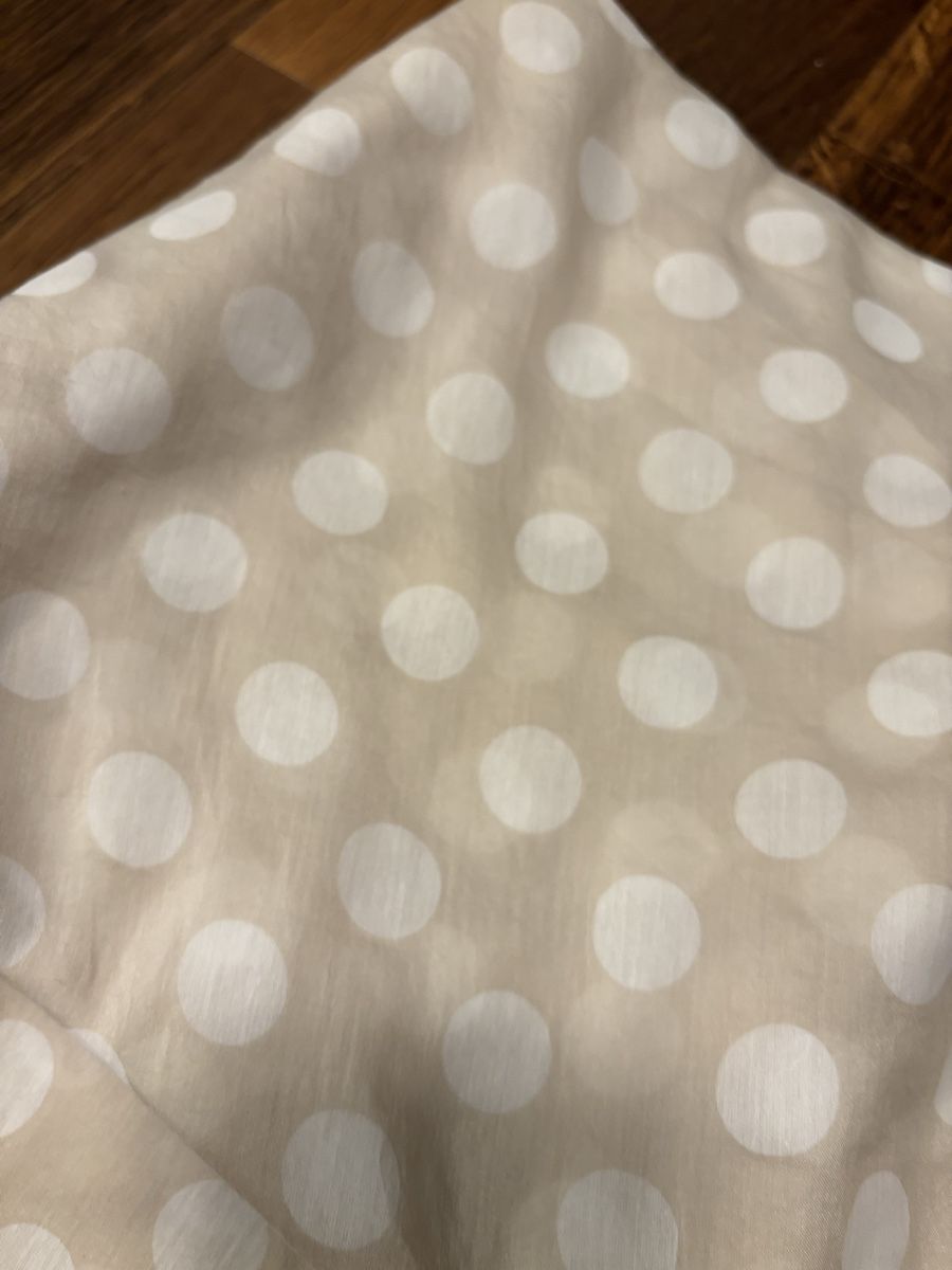 Foulard & Sciarpe: Foulard beige mit weisse Pois – Usato da Zürich venduto da FedeSara 1