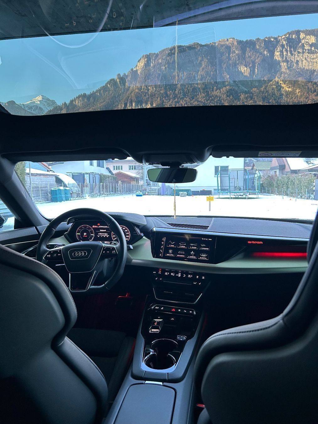 Audi Autos: Leasing mit Versicherung Audi E-Tron GT RS 0.6% Zins CHF 896 – Gebraucht aus Domat/Ems von WatchmeSa 3