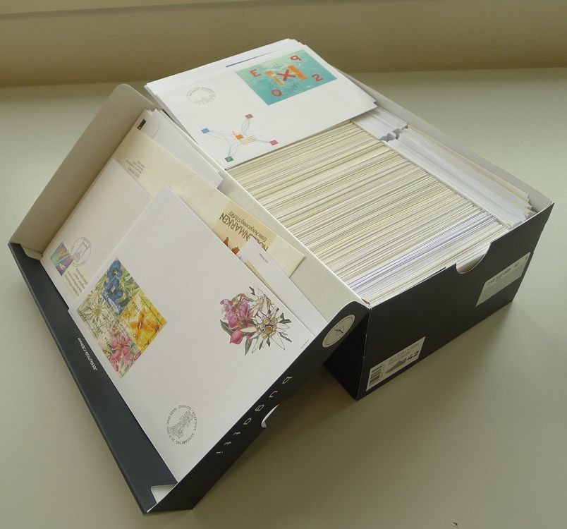 1965-2012, 750 FDC in einer prall gefüllten Schachtel (Gebraucht) in ...