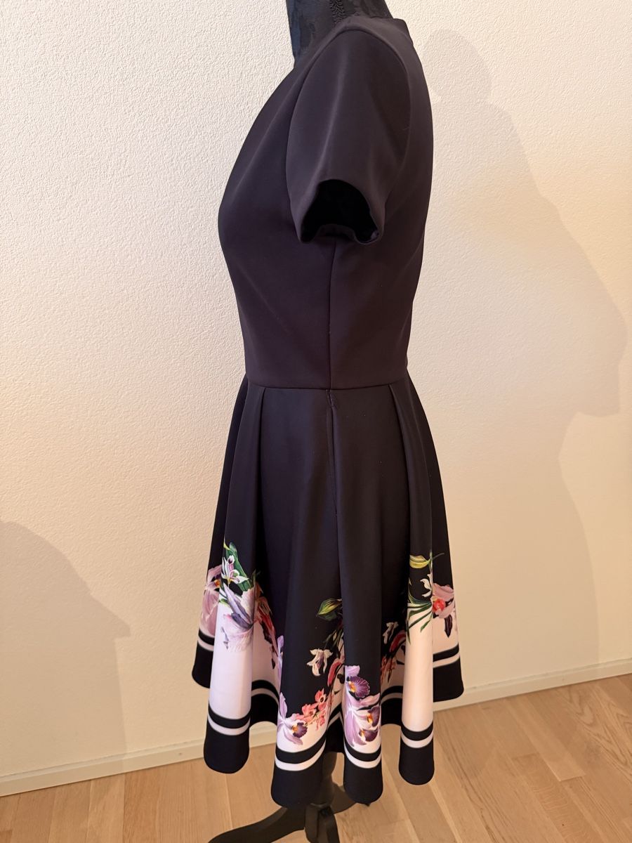 Ted Baker Robes: TED BAKER Kleid Size 2 – D'occasion à Rorschach par nan_8rts 1