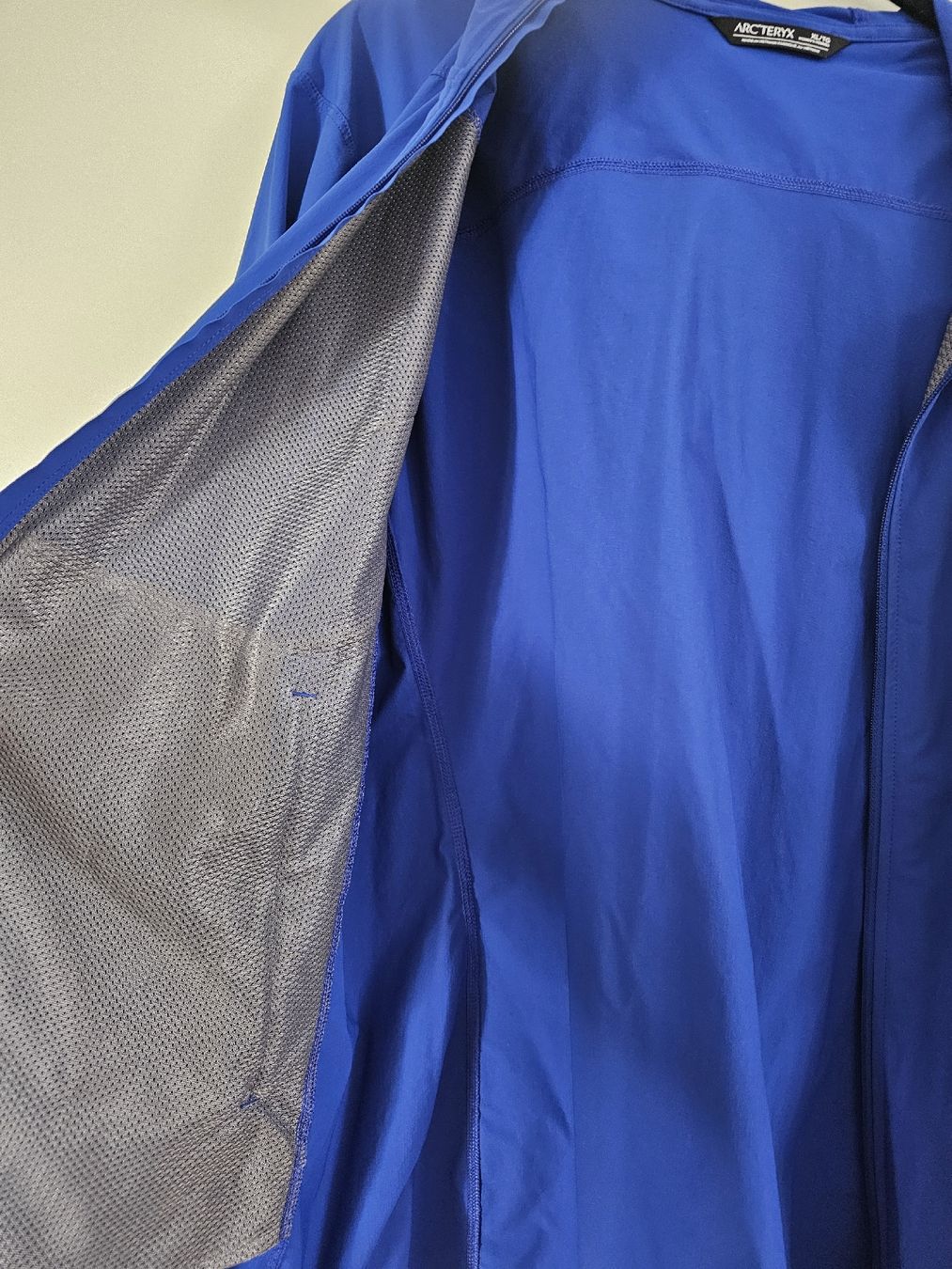 Arcteryx Giacche: Arc'teryx Gamma Lt Womens jacket – Nuovo (secondo la descrizione) da Zürich venduto da Ada2 4