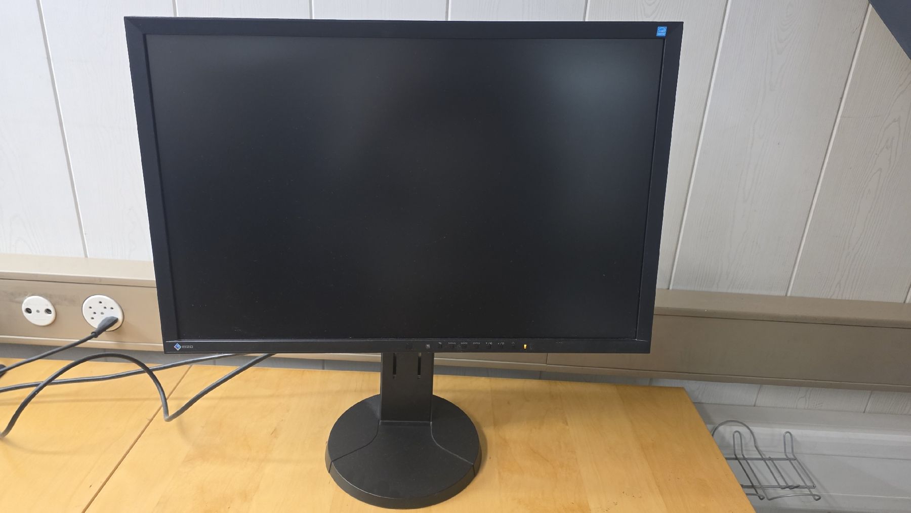 Eizo Monitor: EIZO FlexScan EV2416W – Usato da Einsiedeln venduto da 111chris111 2