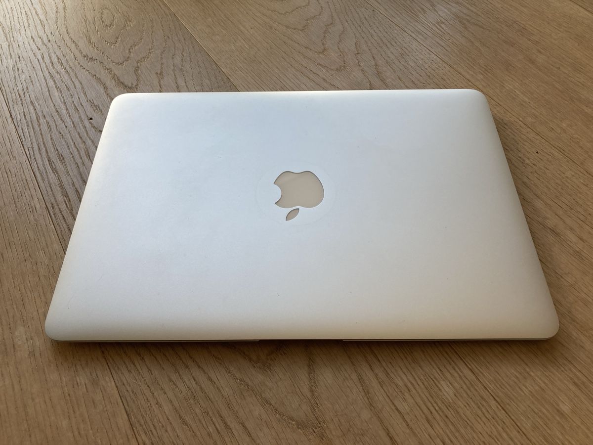 Apple Notebook: Apple MacBook Air A1466 – Usato da Basel venduto da Minim 1