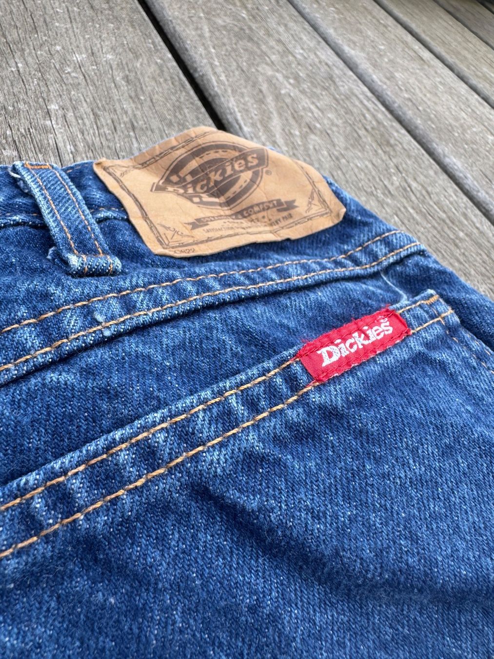 Dickies Pantaloni: Dickies pants – Usato da La Chaux-de-Fonds venduto da slishwardrobe 2