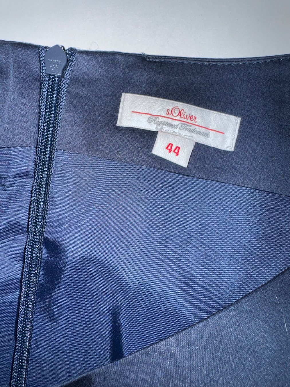 S.Oliver Vestiti: Kleid s.Oliver Marineblau, Gr. 44, NEU – Nuovo (secondo la descrizione) da Niedergösgen venduto da cha_ddz9 3
