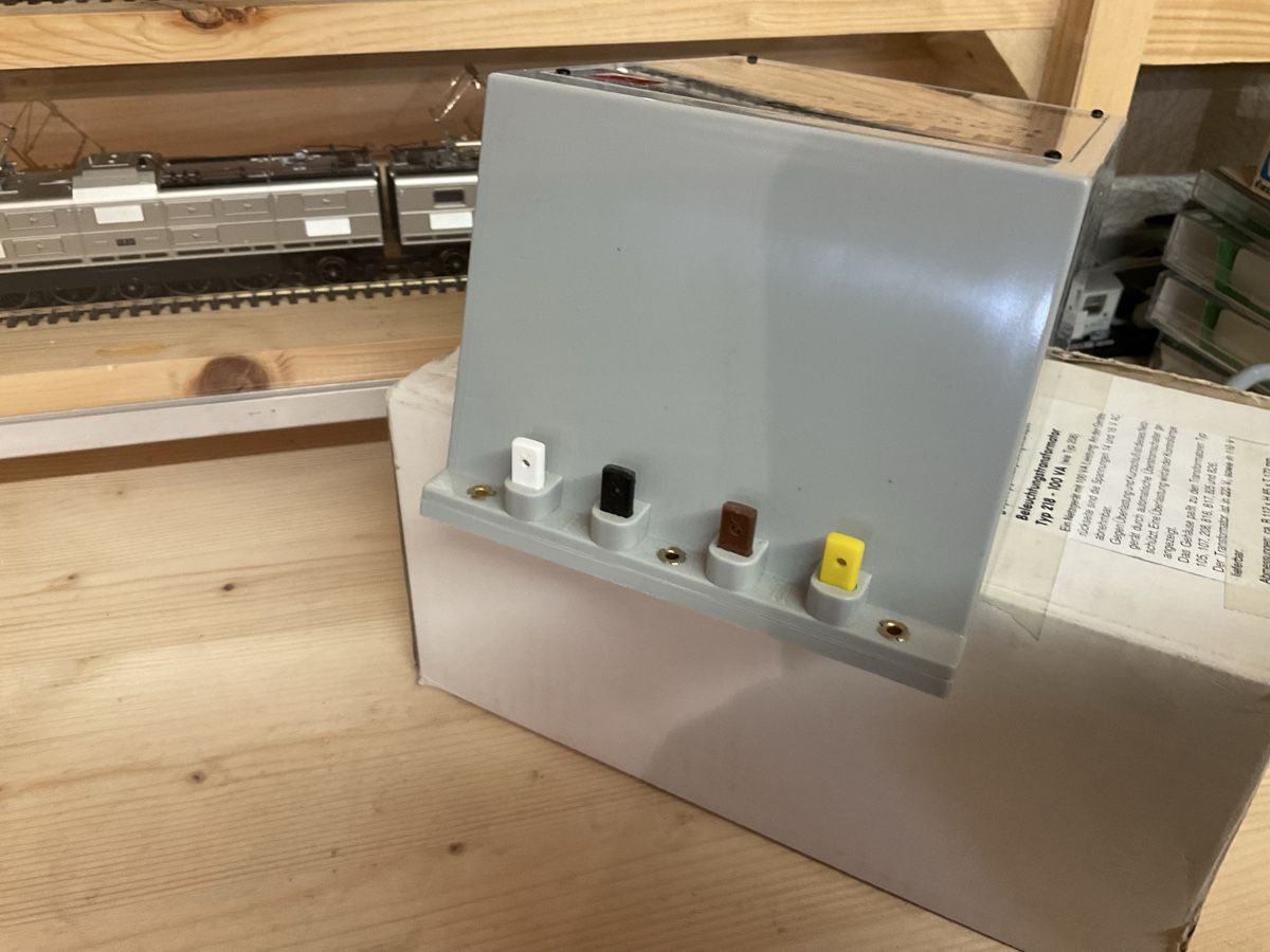 Modelleisenbahnen: Titan Trafo Nr. 3  – Neu (gemäss Beschreibung) aus Wald ZH von Sbbemilio 3