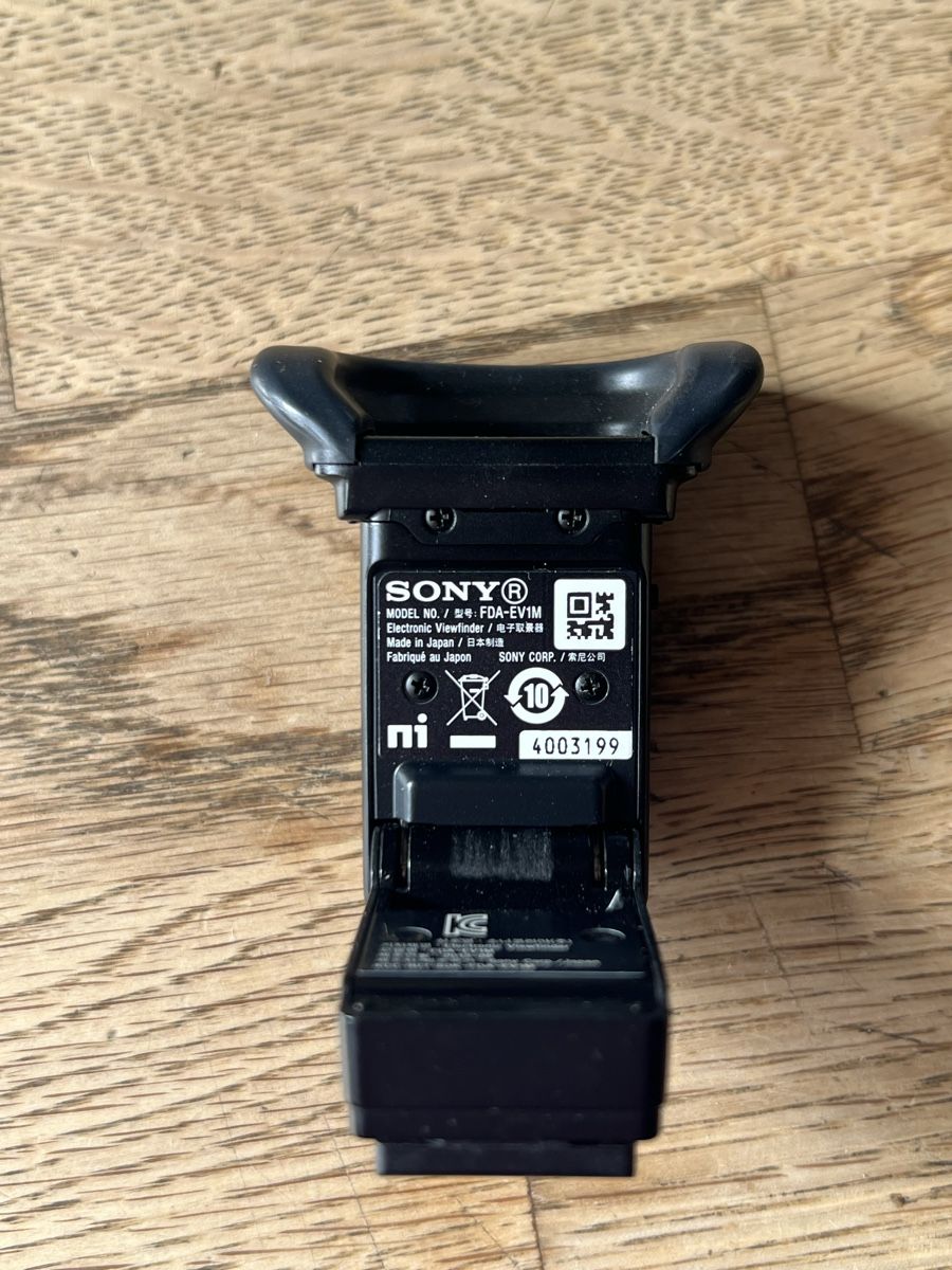 Laufwerke & Adapter: Sony FDA-EV1M Sucher – Gebraucht aus Zürich von analogeschatzkiste 3