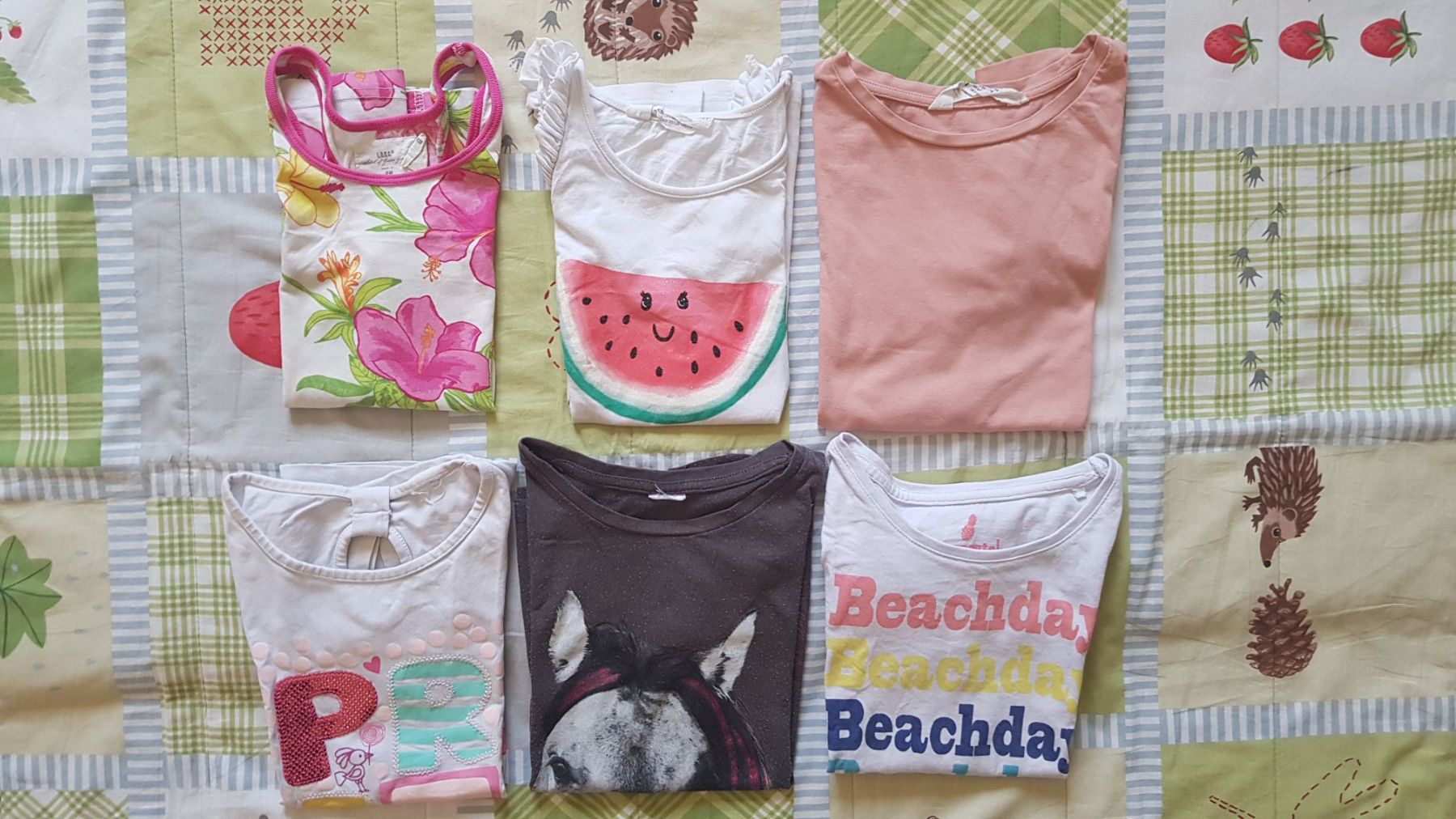 Camicette, T-shirt & Top: Sommer Oberteile Gr.122/128 – Usato da Luzern venduto da silvermoon12