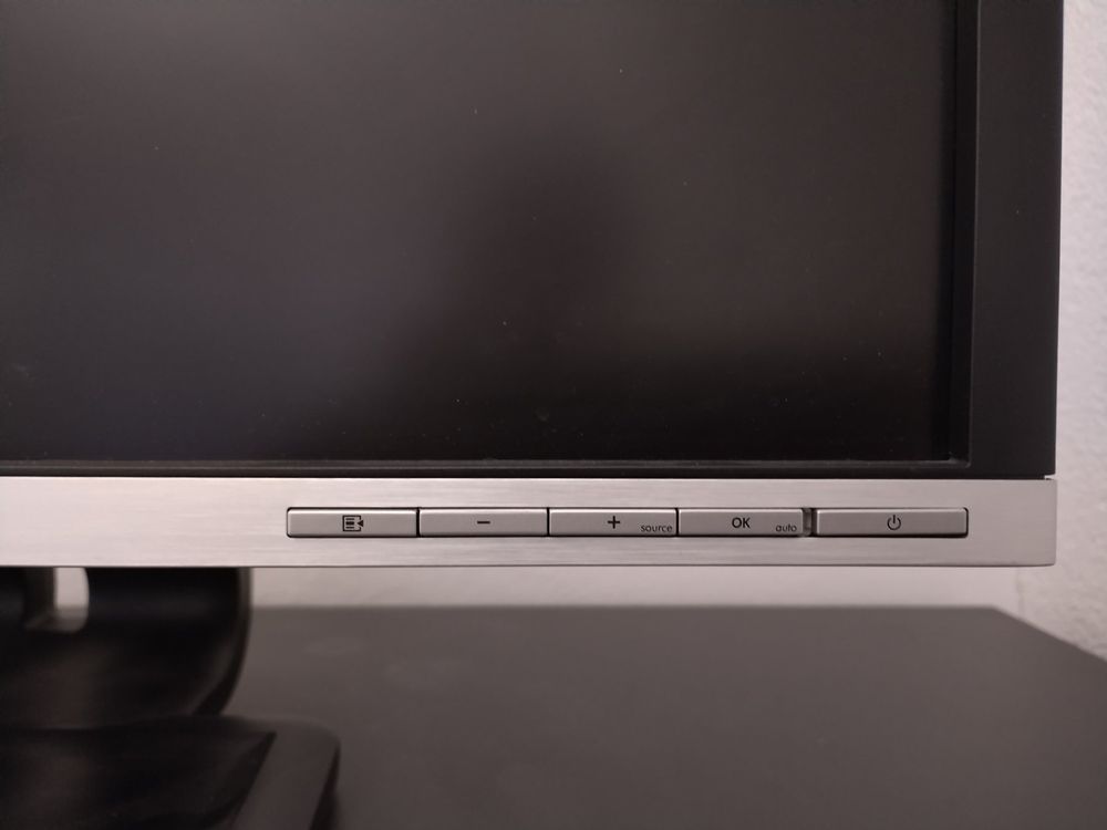 Monitor HP LA2405x (24 Zoll, DisplayPort, DVID, VGA) Kaufen auf Ricardo