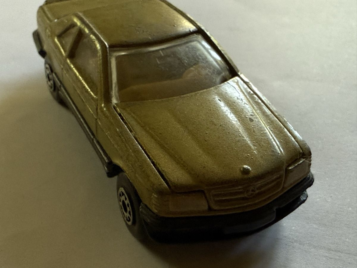 Mercedes-Benz Modellini d'auto: Mercedes 500SEC/1986/1:64 – Usato da hunzenschwil venduto da Oldipark 2