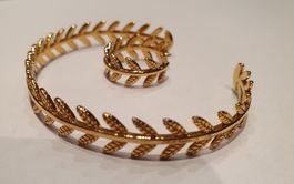 Armreif und Fingerring, vergoldet