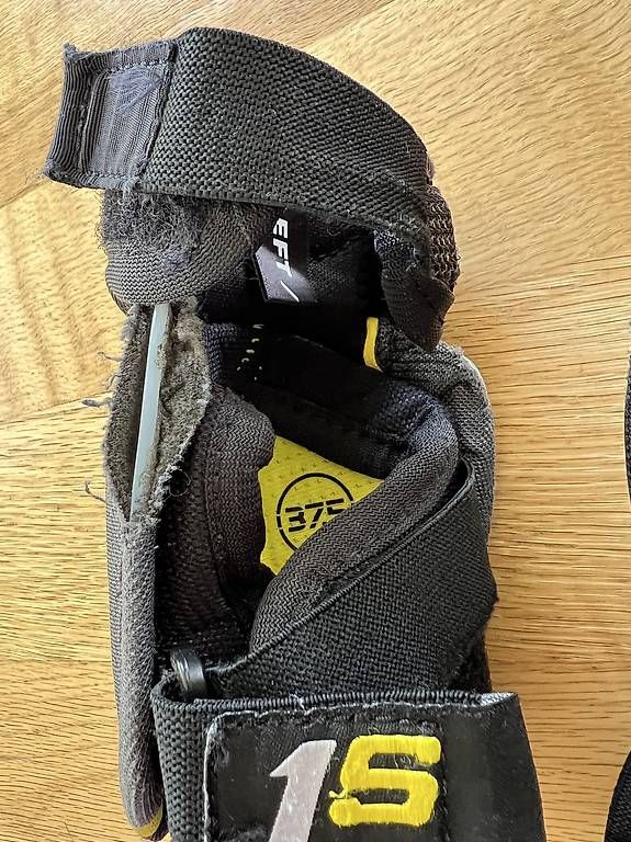 Schutz & Schoner: Ellbogenschoner Eishockey Yth S/P – Gebraucht aus Winkel von Naomie14 2