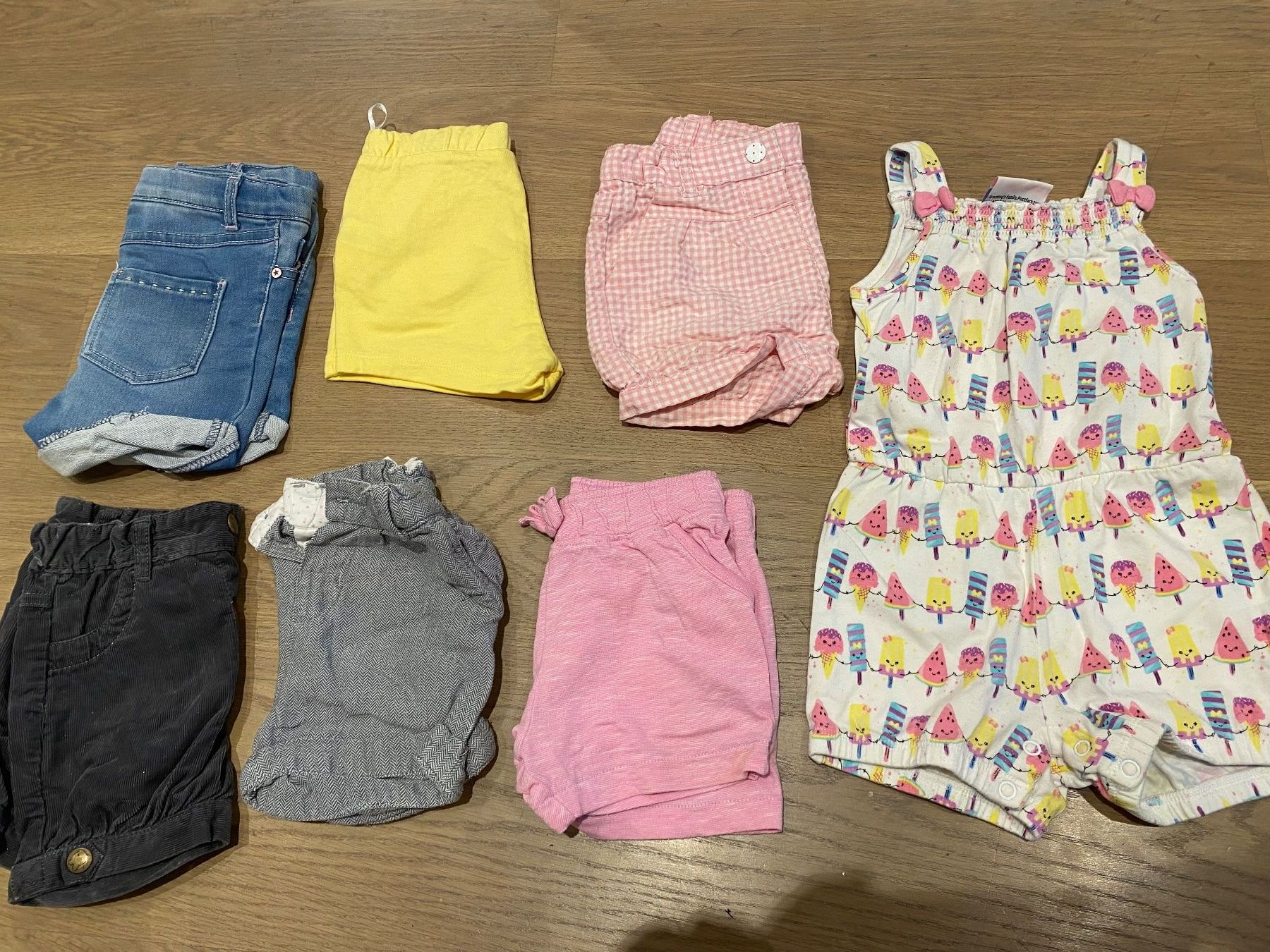 Lotti & Set di vestiti: Kinder Kleider Set Mädchen -Grösse 80 – Usato da Alpnach Dorf venduto da Fengeli 1