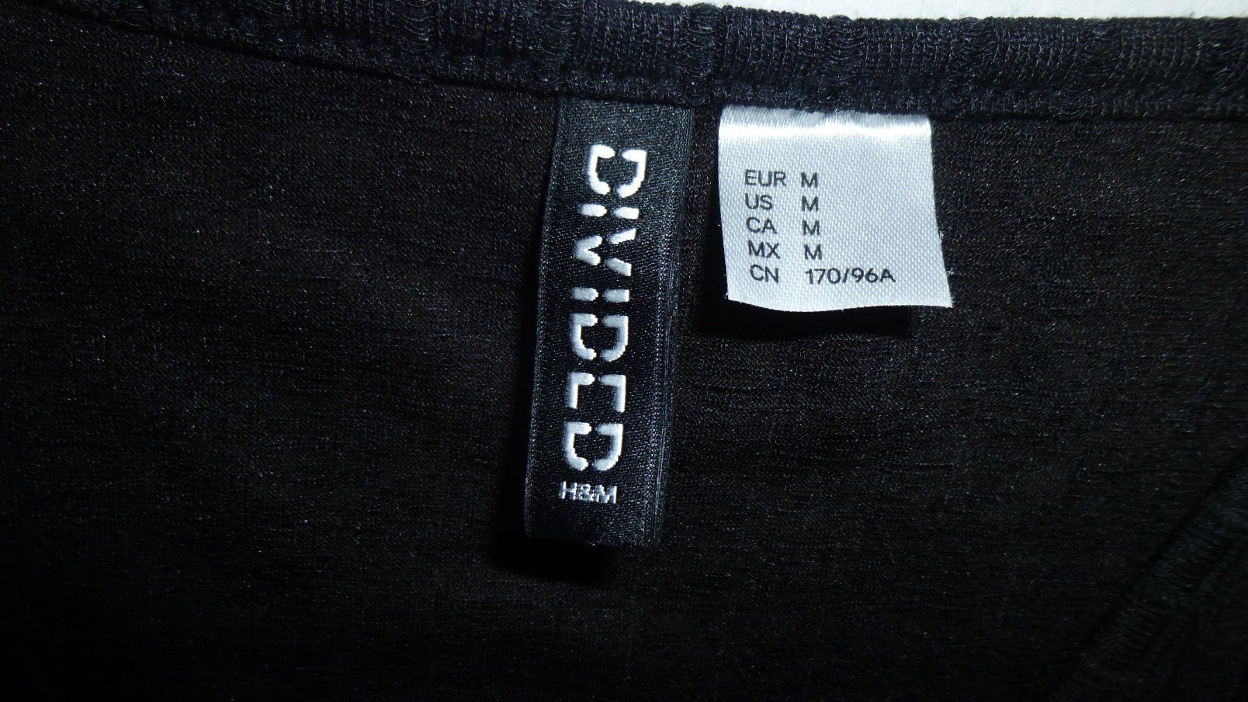 H&M Maglioni & Felpe: Damen-Jäckchen, schwarz, langarm / H&M / M – Usato da Triengen venduto da misterpicknicker 2